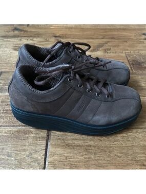 MBT Casual Brown Leather Suede Rocker Bottom Sneakers Comfort Shoes Size 8.5